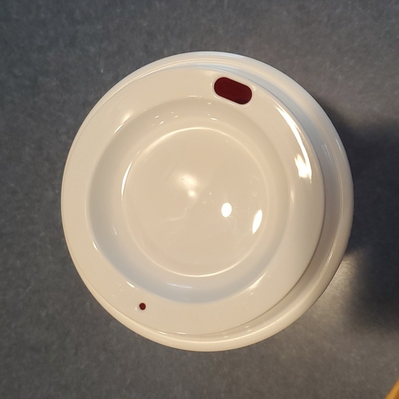 STARBUCKS limited edition Holiday Cheer Cup โค๏ธ โ๏ธ 25 year anniversary!! โ๏ธ ๐โค - Picture 5 of 6